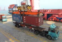 一季度中國(guó)貨物貿(mào)易進(jìn)出口實(shí)現(xiàn)開(kāi)門紅，總額6.2萬(wàn)億元同比增長(zhǎng)21.8%